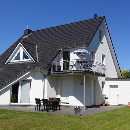 Ferienwohnung Regenbogenhaus Hasselberg  ภายนอก รูปภาพ