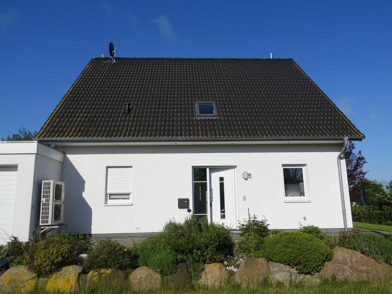 Ferienwohnung Regenbogenhaus Hasselberg  ภายนอก รูปภาพ
