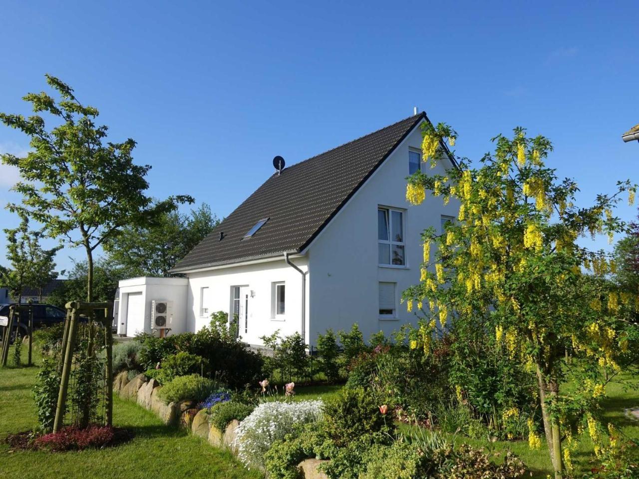 Ferienwohnung Regenbogenhaus Hasselberg  ภายนอก รูปภาพ